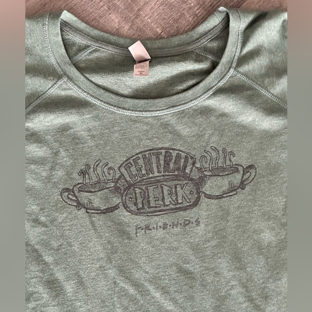 Womens friends central perk logo French terry long sleeve tee size XL - Picture 10 of 10